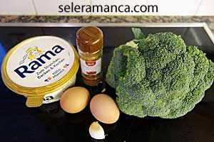 Bahan Brokoli Telur Saus Bawang Mentega