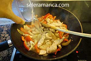 Masak Ayam Lada Hitam Step 9