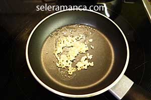 Cooking Brokoli Telur Saus Bawang Mentega Step 11