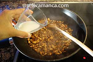 Masak Baozi/Bakpao Isi Ayam Step 11