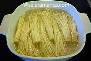 Masak Enoki Beef Roll Step 6