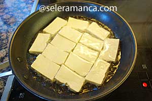 Tahu Goreng Dengan Saus Tiram Step 2