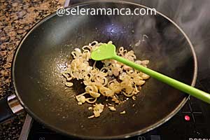Masak Nasi Goreng Hongkong Golden Fried Rice Step 6