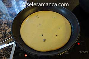 Adonan Kaiserschmarrn dipanggag di wakan