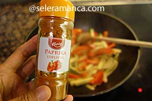 Cooking dengan Paprika Keju Feta Step 6