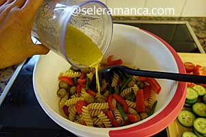 Masak Salad Pasta Ikan Tuna Step 11