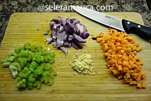 Masak Spaghetti Bolognese Step 1