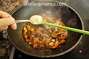 Masak Tumis Ayam Sayuran Step 10