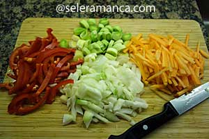 Masak Tumis Ayam Sayuran Step 3